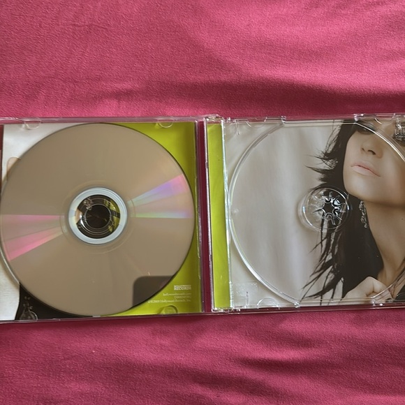 Demi Levato Here we Go Again - Picture 3 of 4